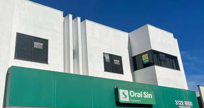 Apartamento com 3 quartos para alugar na Avenida Brasil, 43, Centro, Pato Branco