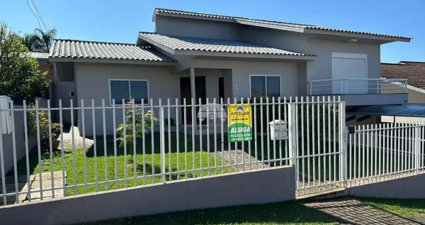 Casa com 3 quartos para alugar na Rua Diogo Antônio Feijó, 140, La Salle, Pato Branco