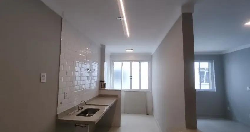 APARTAMENTO 2 DORMITÓRIOS TODO REFORMADO – PRONTO PARA MORAR!
