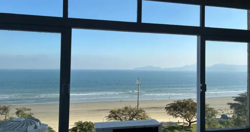 OPORTUNIDADE – APARTAMENTO COM VISTA FRONTAL PARA O MAR NO EMBARÉ!