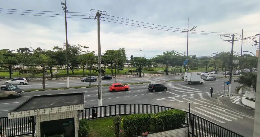 Apartamento de 1 dormitório • cozinha integrada • 1º andar • de frente • vaga coletiva