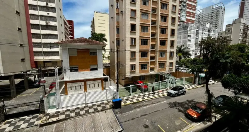 1 dormitório amplo a meia quadra da praia – boqueirão - vaga coletiva