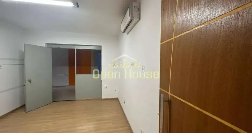ELEVE O CONCEITO E DIVULGAÇÃO DE SEU NEGÓCIO COM ESTE EXCELENTE IMÓVEL NA 33!!!Casa comercial para