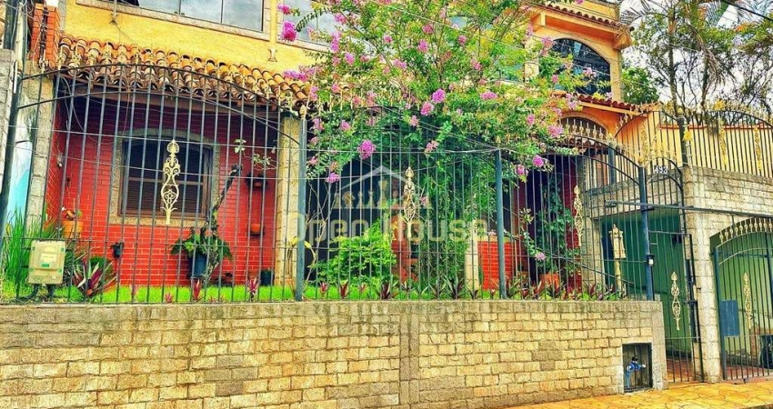 Casa com Amplo Espaço e Versatilidade: 4 Quartos, Terraço e Quintal - Ideal para Viver Bem!