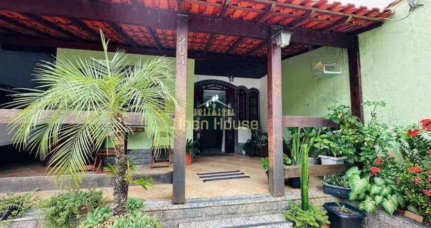 Casa Linear à venda com 3 quartos, Vila Rica-Tiradentes, Volta Redonda, RJ