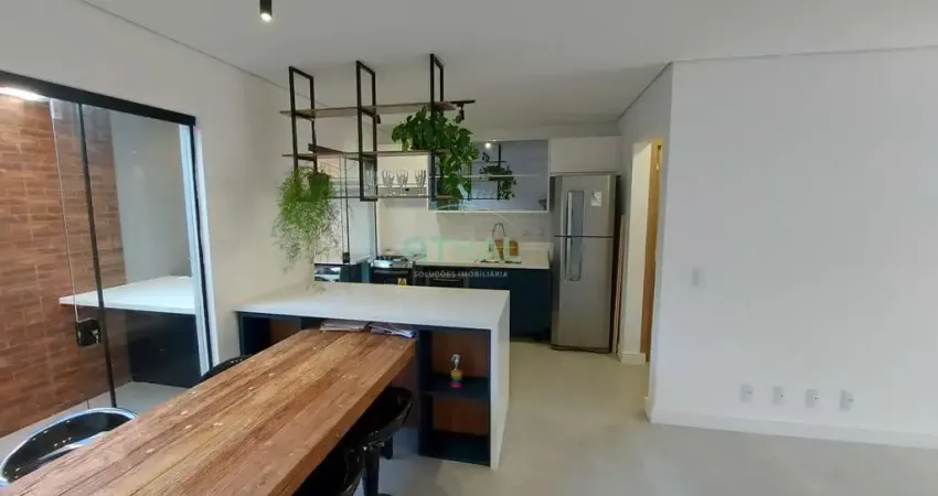 Sobrado a venda em condomínio fechado de 145m² com 03 dormitórios, 03 suítes, 02 Vagas em São Judas.