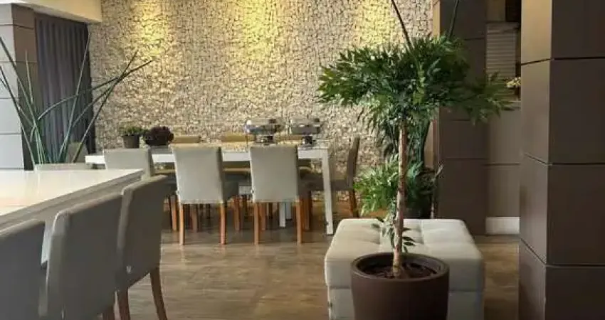 Casa térrea a Venda de 350m² com 3 dormitórios, 2 suítes, 6 vagas no Bosque da Saúde.