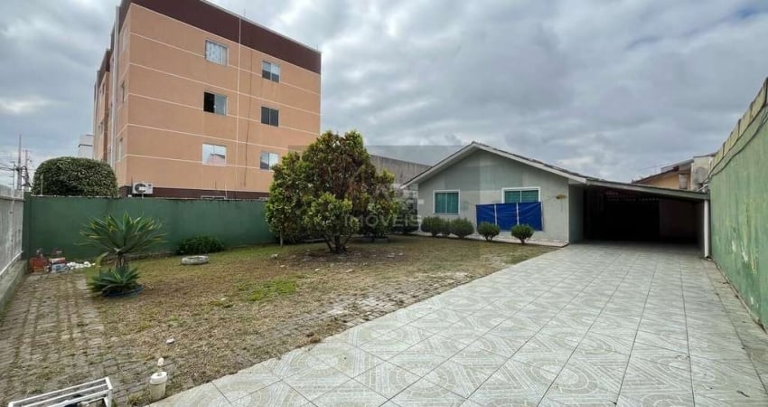 Casa com amplo Terreno à venda no bairro Capão da Imbuia, Curitiba/PR