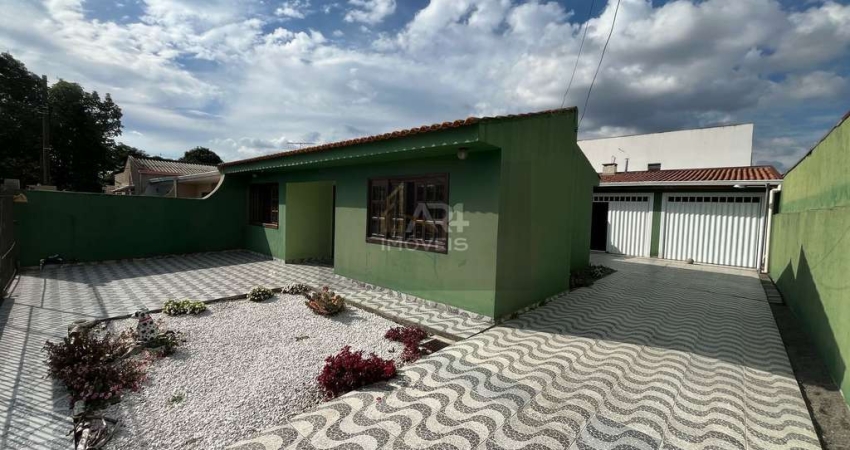 Casa com Amplo Terreno à venda no bairro Cajuru em Curitiba/PR