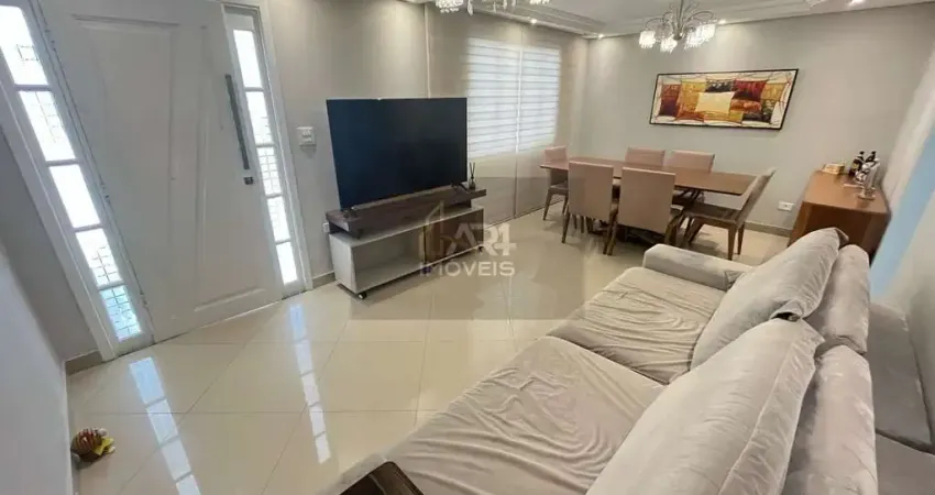 Sobrado Mobiliado em Condomínio Fechado à Venda no bairro Cajuru em Curitiba/PR
