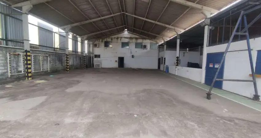 Terreno para alugar na Rua Espírito Santo, 205, Lagomar, Macaé