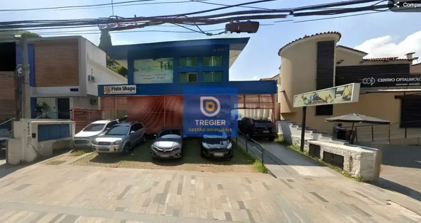 Casa comercial de alto padrão na av. pacaembu - ideal para clínicas - com piscina e elevador!