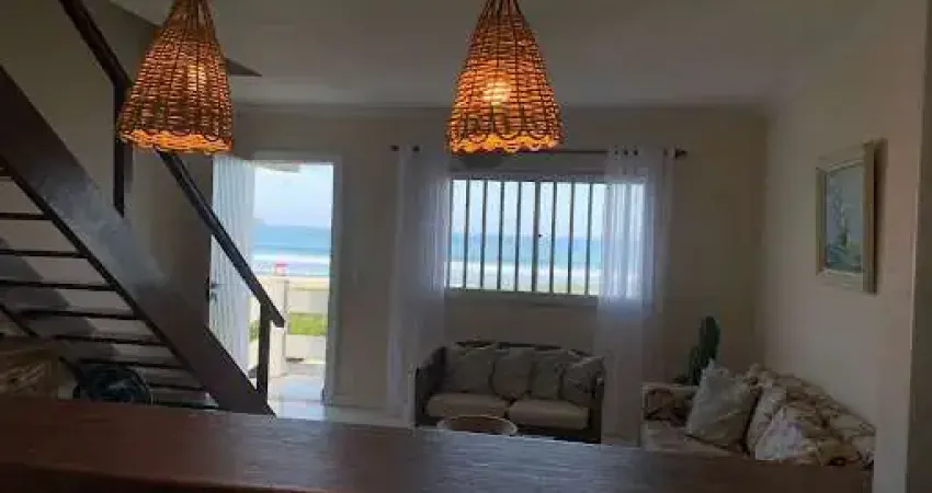 Casa com 3 dormitórios à venda por r$ 650.000,00 - praia do foguete - cabo frio/rj