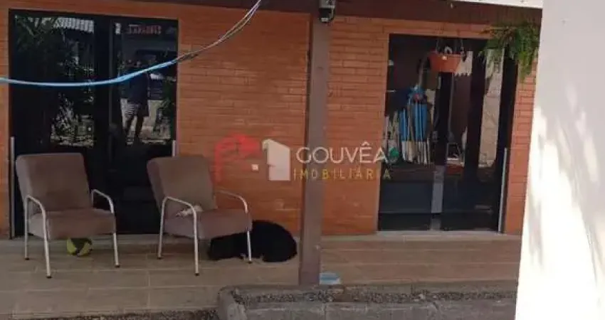 Casa para venda em navegantes, meia praia, 2 dormitórios, 1 suíte, 3 banheiros, 3 vagas