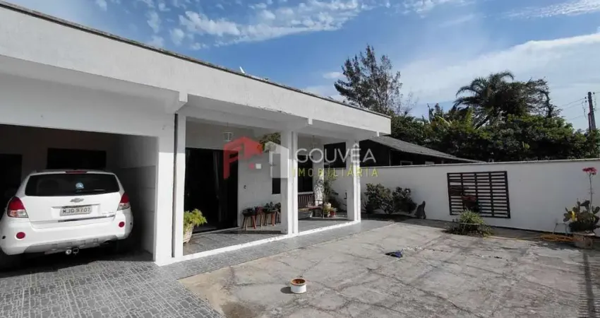 Casa para venda em navegantes, centro, 3 dormitórios, 1 suíte, 3 banheiros, 2 vagas