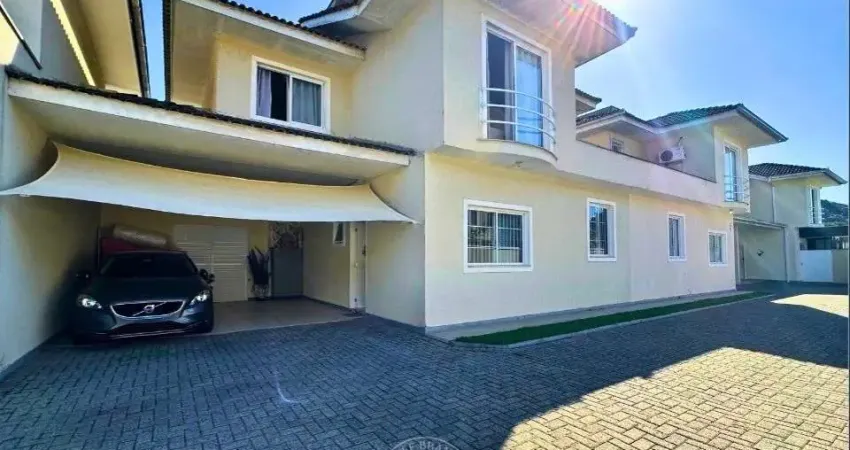 Casa em condomínio fechado com 3 quartos à venda na Rua João Krisch, 472, Glória, Joinville