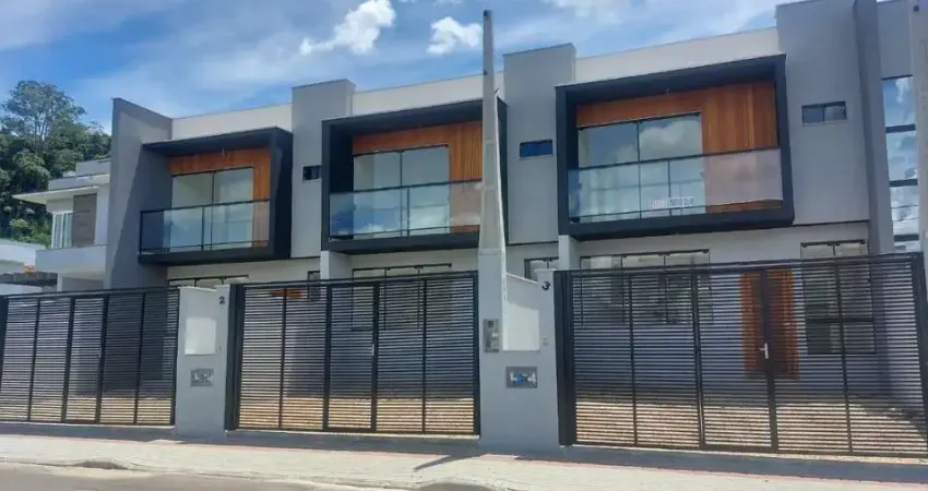 Casa com 3 quartos à venda na Rua Henrique Brikau, 135, Jardim Sofia, Joinville