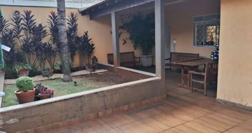 Casa térrea padrão (rua), Parque Ribeirão Preto, Ribeirão Preto - SP