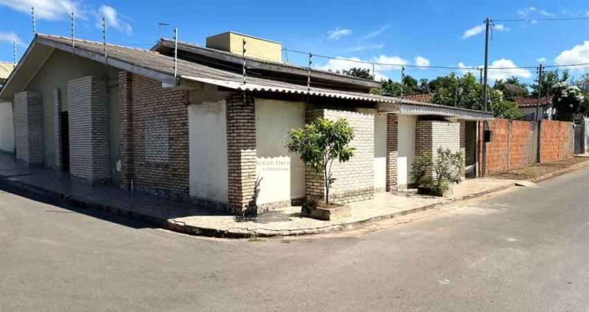 Casa para Venda em Várzea Grande, Jardim dos Estados, 5 dormitórios, 2 suítes, 4 banheiros, 2 vagas