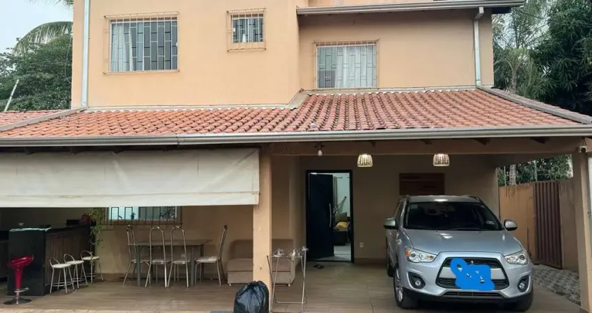 Casa para Venda em Cuiabá, JARDIM DAS PALMEIRAS, 3 dormitórios, 1 suíte, 3 banheiros, 4 vagas