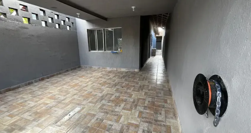 Casa Geminada a venda em Praia Grande SP!!  Casa Geminada à Venda no Jardim Melvi - Praia Grande/SP