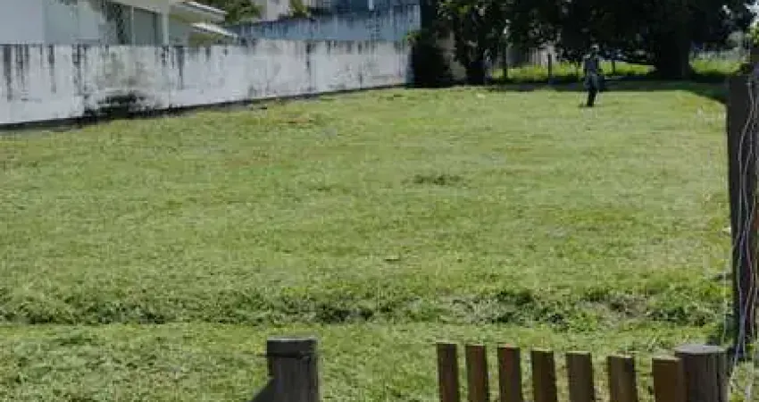 SEJA DONNO DESSE TERRENO NA PEDRA BRANCA EM PALHOÇA