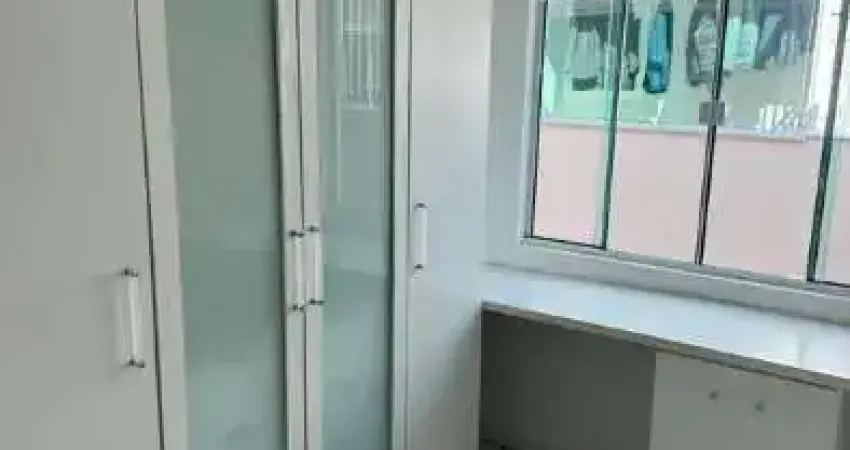 Casa com 3 quartos à venda na Rua dos Ingás, 85, Madri, Palhoça