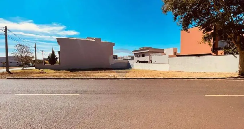 Lote a Venda no Portal da Mata - 459M² Plano de Esquina.