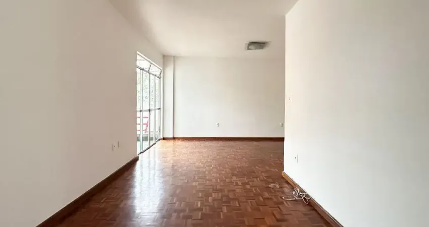 Oportunidade!!! Aártamento bem localizado no bairro São Mateus, perto de tudo!