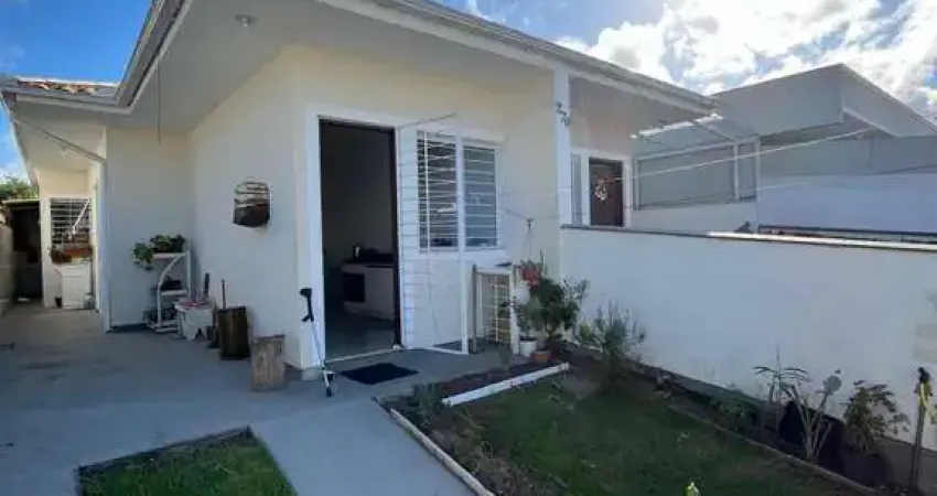 Casa com 2 quartos à venda na Ivo Teófilo Amorim, 451, Forquilhas, São José