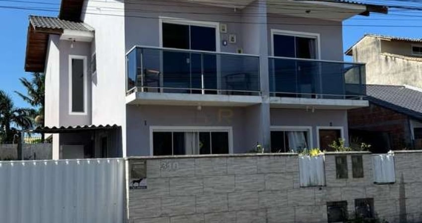 Casa com 2 quartos à venda na Rua Alcino Navegantes Moreira, 8900, Barra do Aririú, Palhoça