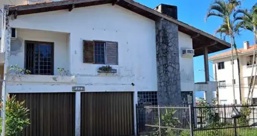Casa com 5 quartos à venda na Geraldina, 87, Ipiranga, São José
