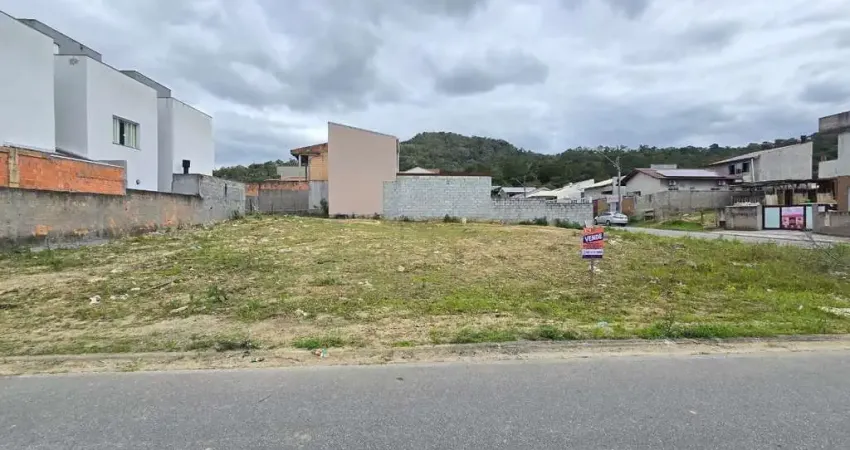 Terreno à venda na Rua Adelino Martins, Bela Vista, Palhoça