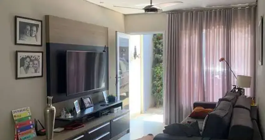 VILA FLORENÇA - R$ 1.090.000 - Casa à venda, 03 dormitórios (01 suíte), 142m², 2 Vagas, Jardim Burl