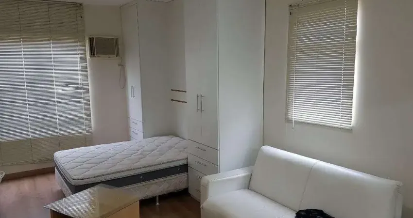 BERACÁ - R$ 290.000 - Apartamento à venda, 1 dormitório, 29 m², 1 Vaga, Centro, Londrina/PR