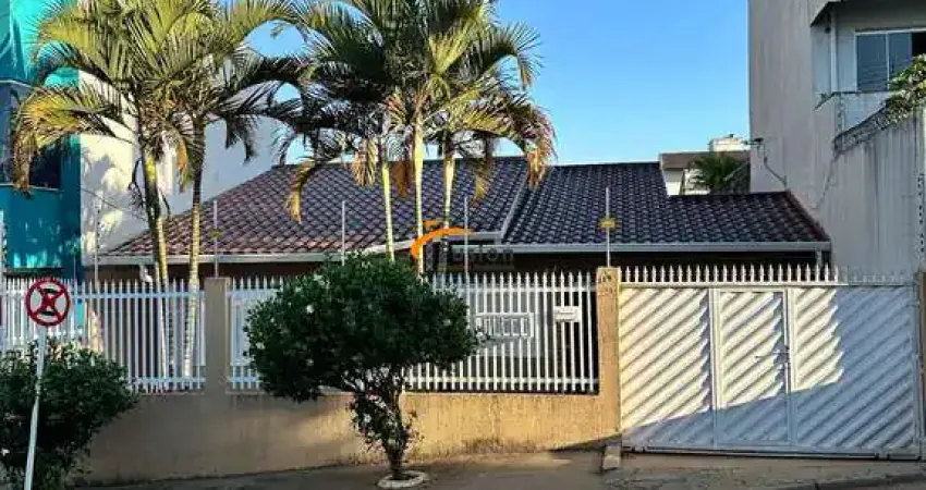Casa com 2 quartos à venda na Rua Castanheira, Jardim Monte Carlo, Telêmaco Borba