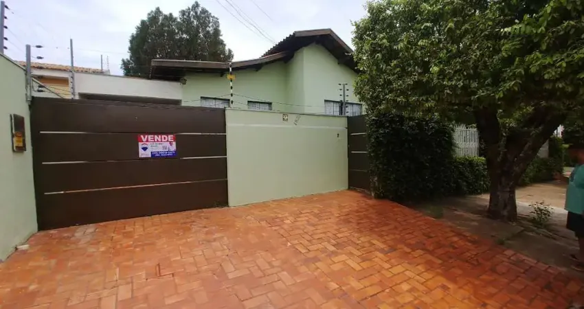 Casa de vila para venda em santa cruz com 3 quartos, sendo 3 suítes, 360m²