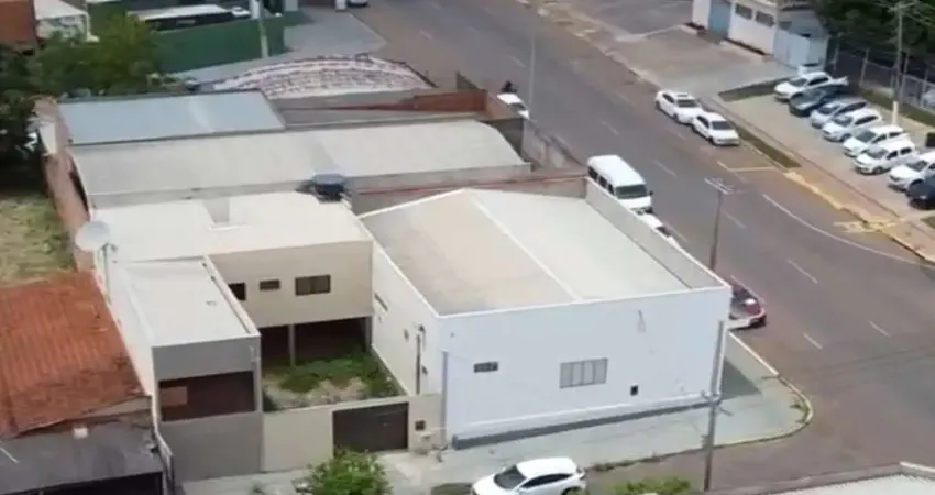 Barracão / Galpão / Depósito à venda na Avenida Bandeirantes, 3576, Centro, Rondonópolis