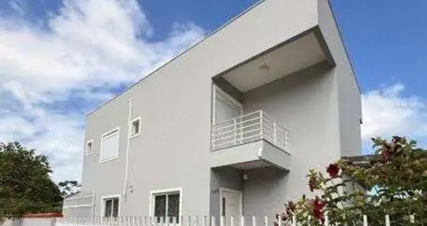 Casa com 4 quartos à venda na Rua Tunis, Itaguaçu, São Francisco do Sul