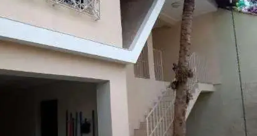 CASA ASSOBRADADA À VENDA NA VILA PROGRESSO - 360ms2.