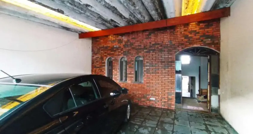 Casa a venda para reforma no bairro Itapegica, próximo ao estádio do Flamengo