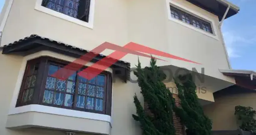Sobrado à venda na Vila Galvão - 420 m² - 4 dormitórios - 2 suítes - churrasqueira - piscina - 5 vagas ou mais.