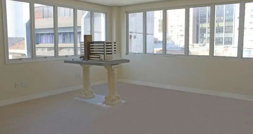 Sala comercial para alugar na Rua Washington Luiz, 1010, Centro Histórico, Porto Alegre
