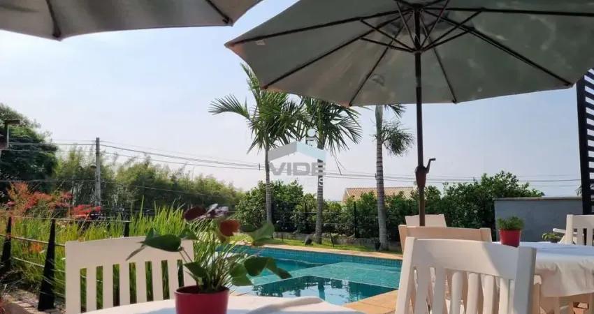 Casa em Condomínio à Venda em Campinas-SP, 4 Quartos, 2 Suítes, 3 Salas, 5 Banheiros, 4 Vagas, 320m² - Loteamento Caminhos de São Conrado (Sousas)