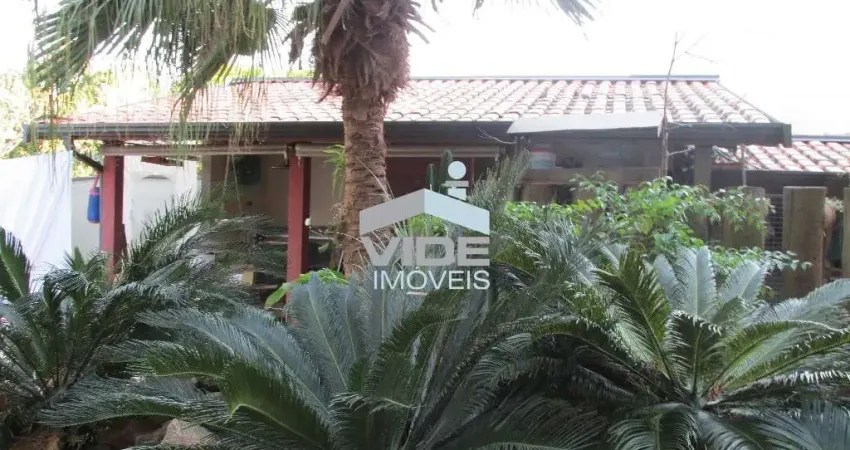 CASA A VENDA EM CAMPINAS - SOUSAS - QUATRO DORMITÓRIOS