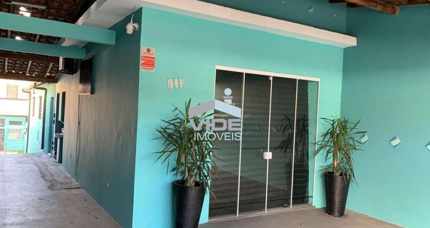 Casa Comercial à Venda em Campinas-SP, Bairro Botafogo: 1 Quarto, 3 Salas, 1 Banheiro, 200m² de Área!