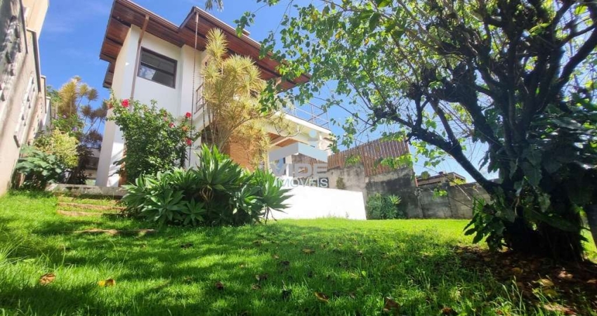Casa de alto padrão em condomínio à venda em Campinas-SP, 4 quartos, 3 suítes, 2 salas, 4 banheiros, 4 vagas, 198,18m².