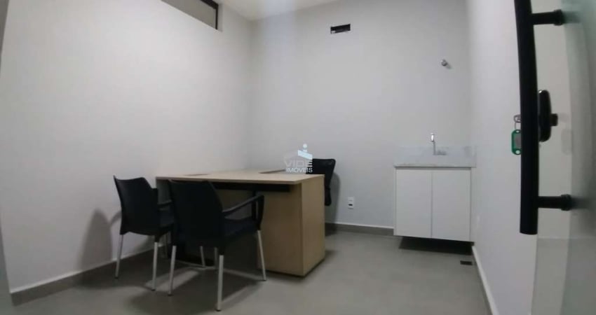Sala comercial com 1 sala para alugar na Rua Alecrins, 1390, Cambuí, Campinas
