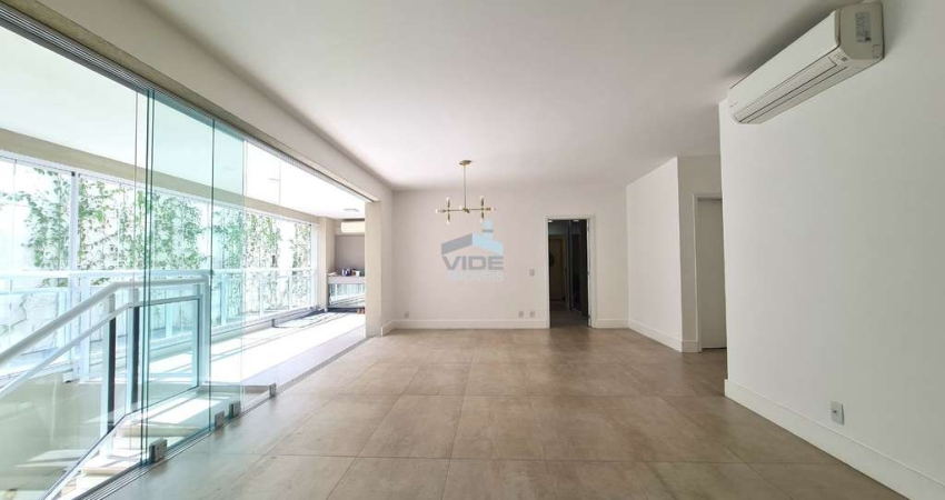 Apartamento de luxo em condomínio, 3 suítes, 4 vagas no Cambuí - Campinas-SP  Rua tranquila e nobre.