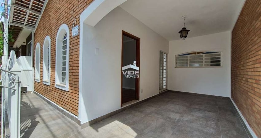Casa com 3 quartos para alugar na Rua José Carlos Laselva, 125, Cambuí, Campinas